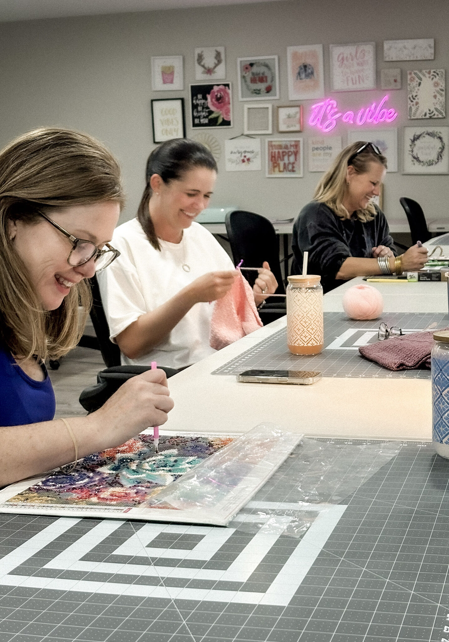 22-Creative Studio 4